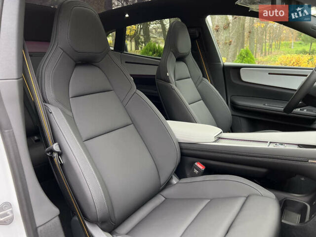 Белый Polestar 4, объемом двигателя 0 л и пробегом 1 тыс. км за 33500 $, фото 34 на Automoto.ua