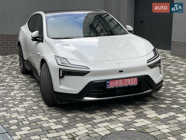 Белый Polestar 4, объемом двигателя 0 л и пробегом 16 тыс. км за 33500 $, фото 1 на Automoto.ua