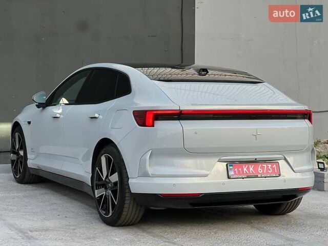 Белый Polestar 4, объемом двигателя 0 л и пробегом 1 тыс. км за 33500 $, фото 4 на Automoto.ua
