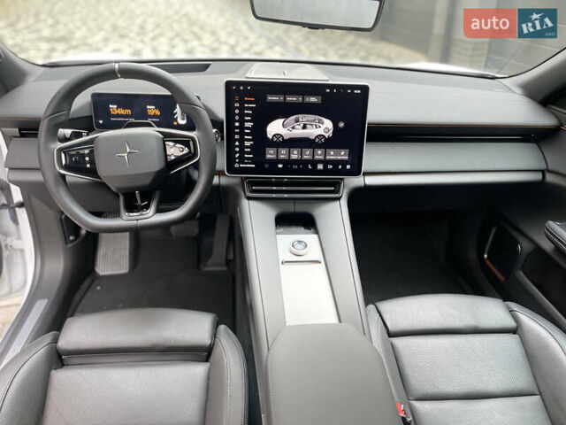 Белый Polestar 4, объемом двигателя 0 л и пробегом 16 тыс. км за 33500 $, фото 16 на Automoto.ua