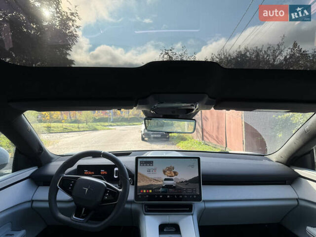 Білий Polestar 4, об'ємом двигуна 0 л та пробігом 1 тис. км за 31999 $, фото 11 на Automoto.ua