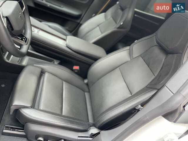 Белый Polestar 4, объемом двигателя 0 л и пробегом 16 тыс. км за 33500 $, фото 15 на Automoto.ua