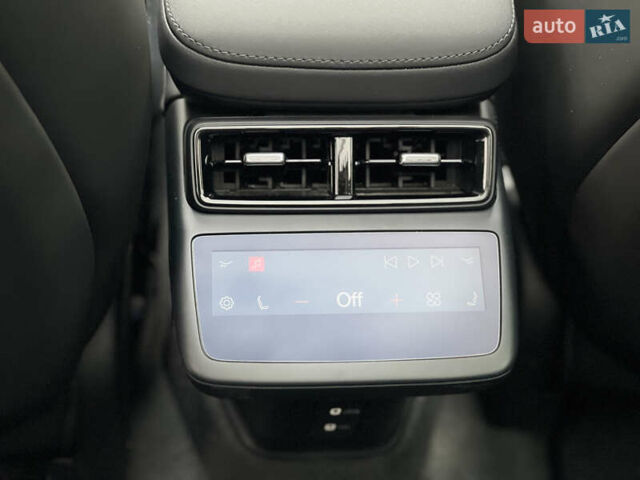 Белый Polestar 4, объемом двигателя 0 л и пробегом 16 тыс. км за 33500 $, фото 17 на Automoto.ua