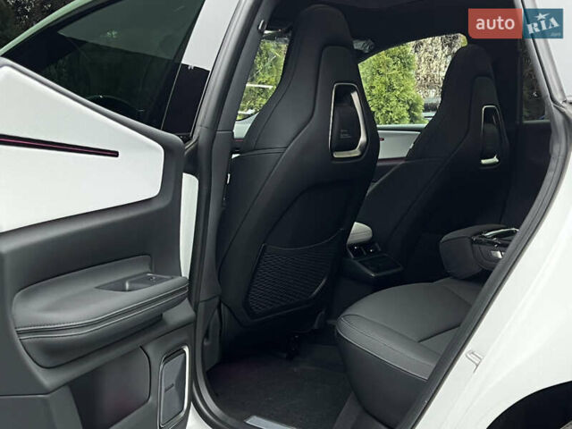 Белый Polestar 4, объемом двигателя 0 л и пробегом 1 тыс. км за 32600 $, фото 20 на Automoto.ua