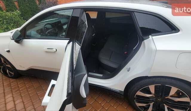 Белый Polestar 4, объемом двигателя 0 л и пробегом 17 тыс. км за 36000 $, фото 16 на Automoto.ua