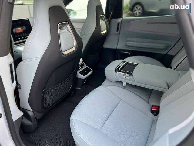 Polestar 4, объемом двигателя 0 л и пробегом 1 тыс. км за 33500 $, фото 9 на Automoto.ua