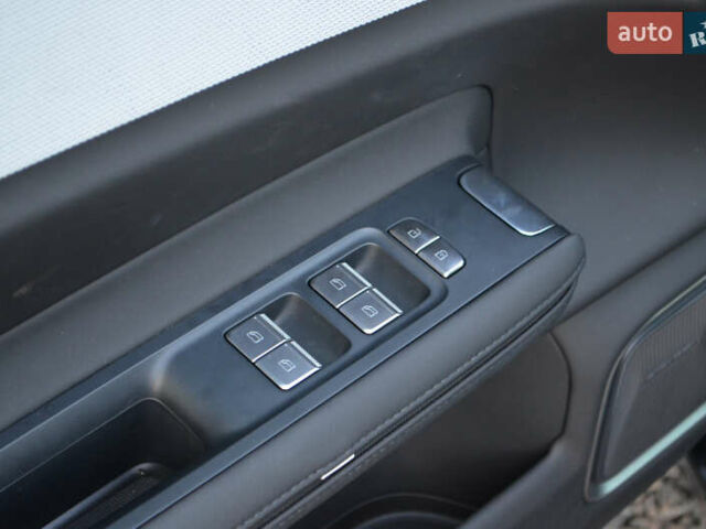 Серый Polestar 4, объемом двигателя 0 л и пробегом 1 тыс. км за 34500 $, фото 35 на Automoto.ua