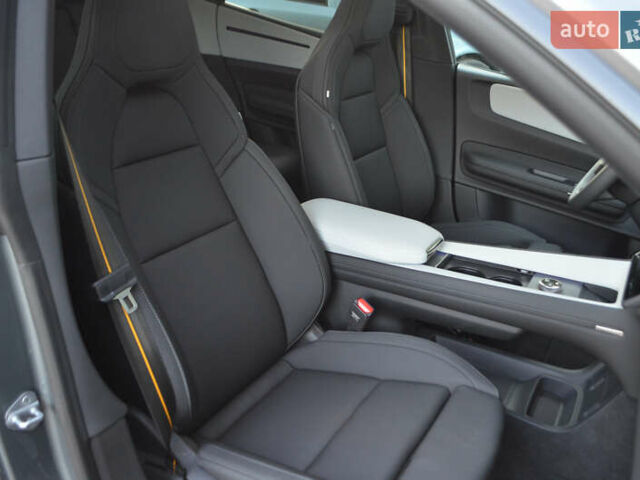 Серый Polestar 4, объемом двигателя 0 л и пробегом 1 тыс. км за 34500 $, фото 20 на Automoto.ua