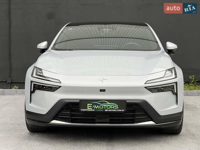 Серый Polestar 4, объемом двигателя 0 л и пробегом 2 тыс. км за 39400 $, фото 1 на Automoto.ua