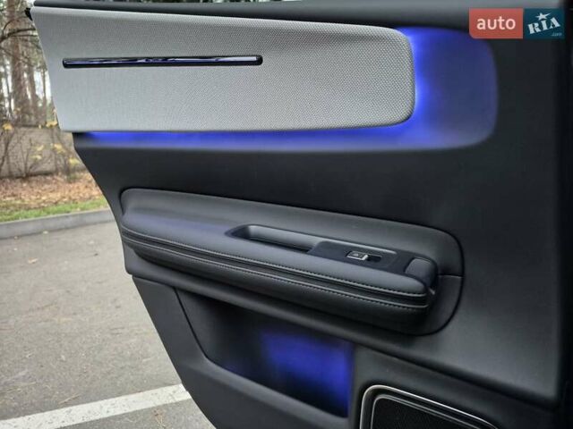 Серый Polestar 4, объемом двигателя 0 л и пробегом 20 тыс. км за 33900 $, фото 18 на Automoto.ua