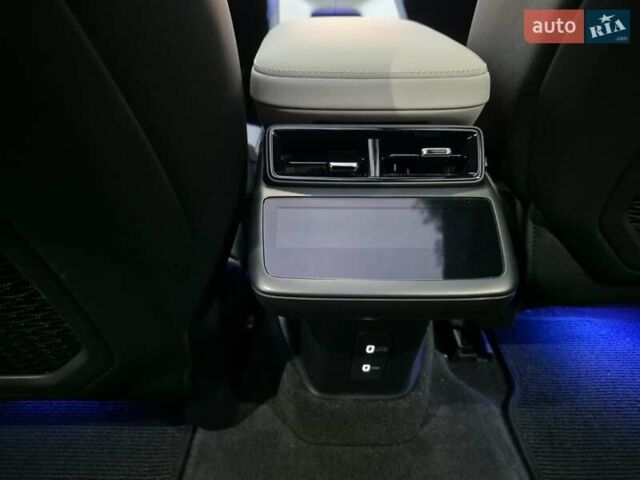 Серый Polestar 4, объемом двигателя 0 л и пробегом 20 тыс. км за 33900 $, фото 21 на Automoto.ua