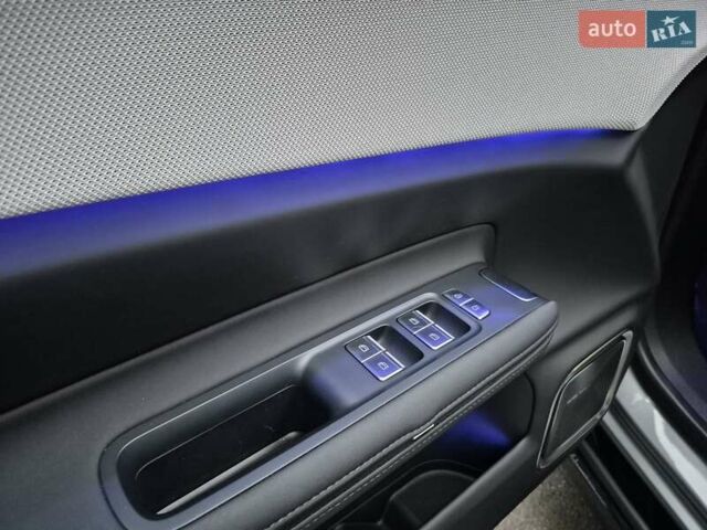 Серый Polestar 4, объемом двигателя 0 л и пробегом 20 тыс. км за 33900 $, фото 15 на Automoto.ua