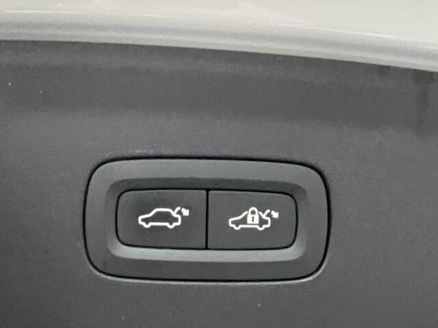 Белый Polestar Другая, объемом двигателя 0 л и пробегом 55 тыс. км за 23800 $, фото 15 на Automoto.ua