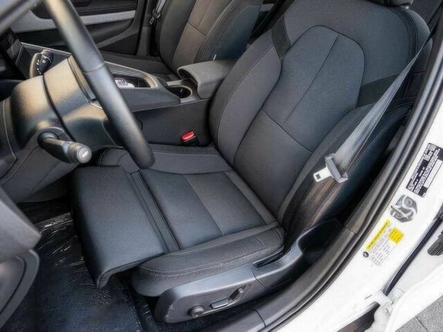 Білий Polestar Інша, об'ємом двигуна 0 л та пробігом 13 тис. км за 32000 $, фото 8 на Automoto.ua