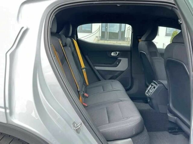 Білий Polestar Інша, об'ємом двигуна 0 л та пробігом 48 тис. км за 14700 $, фото 11 на Automoto.ua