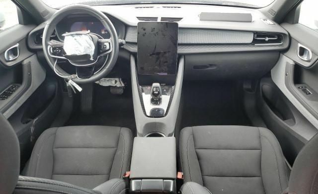 Белый Polestar Другая, объемом двигателя 0 л и пробегом 3 тыс. км за 12000 $, фото 7 на Automoto.ua