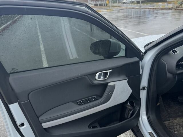 Сірий Polestar Інша, об'ємом двигуна 0 л та пробігом 97 тис. км за 22000 $, фото 11 на Automoto.ua