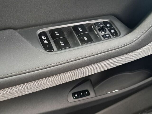 Синий Polestar Другая, объемом двигателя 0 л и пробегом 12 тыс. км за 21000 $, фото 17 на Automoto.ua