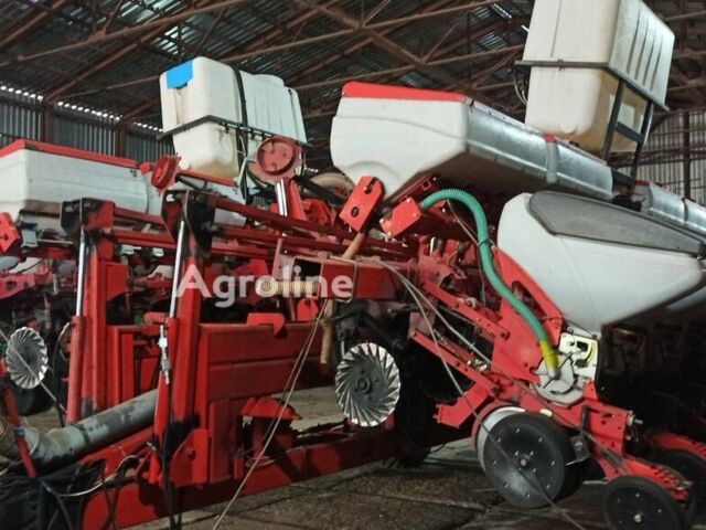 Красный Quivogne Другая, объемом двигателя 0 л и пробегом 0 тыс. км за 31976 $, фото 1 на Automoto.ua