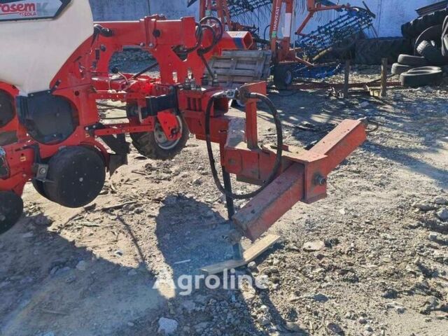 Красный Quivogne Другая, объемом двигателя 0 л и пробегом 0 тыс. км за 19593 $, фото 4 на Automoto.ua