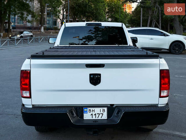 Белый Ram 1500, объемом двигателя 3.6 л и пробегом 143 тыс. км за 20000 $, фото 10 на Automoto.ua