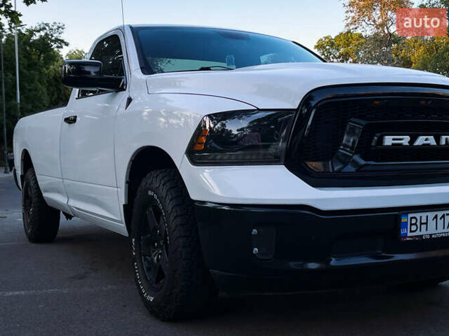 Белый Ram 1500, объемом двигателя 3.6 л и пробегом 143 тыс. км за 20000 $, фото 4 на Automoto.ua