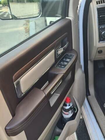 Ram 1500 2017 у Києві на Automoto.ua Білий Ram 1500, об'ємом двигуна 5.65 л та пробігом 220 тис. км за 25900 $, фото 16 на Automoto.ua