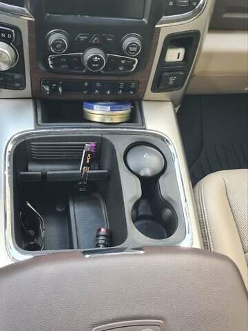 Ram 1500 2017 у Києві на Automoto.ua Білий Ram 1500, об'ємом двигуна 5.65 л та пробігом 220 тис. км за 25900 $, фото 17 на Automoto.ua