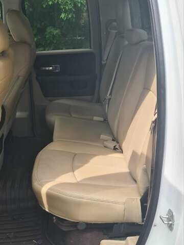 Ram 1500 2017 у Києві на Automoto.ua Білий Ram 1500, об'ємом двигуна 5.65 л та пробігом 220 тис. км за 25900 $, фото 9 на Automoto.ua