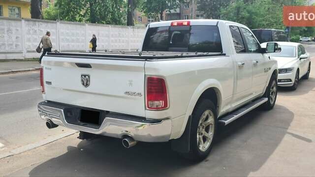 Ram 1500 2017 у Києві на Automoto.ua Білий Ram 1500, об'ємом двигуна 5.65 л та пробігом 220 тис. км за 25900 $, фото 2 на Automoto.ua