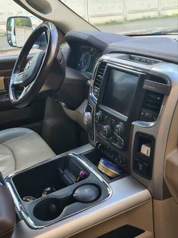 Ram 1500 2017 у Києві на Automoto.ua Білий Ram 1500, об'ємом двигуна 5.65 л та пробігом 220 тис. км за 25900 $, фото 13 на Automoto.ua