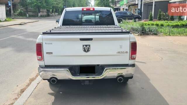 Ram 1500 2017 у Києві на Automoto.ua Білий Ram 1500, об'ємом двигуна 5.65 л та пробігом 220 тис. км за 25900 $, фото 3 на Automoto.ua