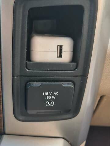 Ram 1500 2017 у Києві на Automoto.ua Білий Ram 1500, об'ємом двигуна 5.65 л та пробігом 220 тис. км за 25900 $, фото 26 на Automoto.ua