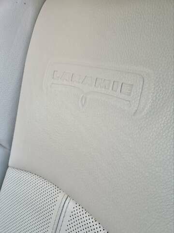 Ram 1500 2017 у Києві на Automoto.ua Білий Ram 1500, об'ємом двигуна 5.65 л та пробігом 220 тис. км за 25900 $, фото 28 на Automoto.ua