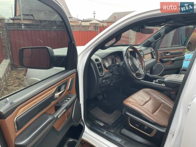 Білий Ram 1500, об'ємом двигуна 5.7 л та пробігом 72 тис. км за 52500 $, фото 29 на Automoto.ua
