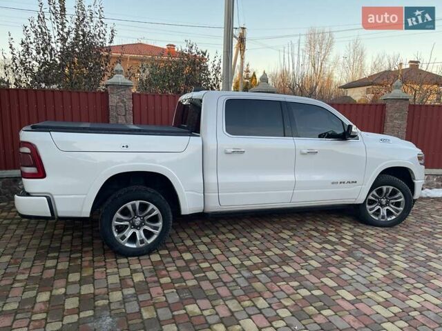 Белый Ram 1500, объемом двигателя 5.7 л и пробегом 69 тыс. км за 58000 $, фото 6 на Automoto.ua