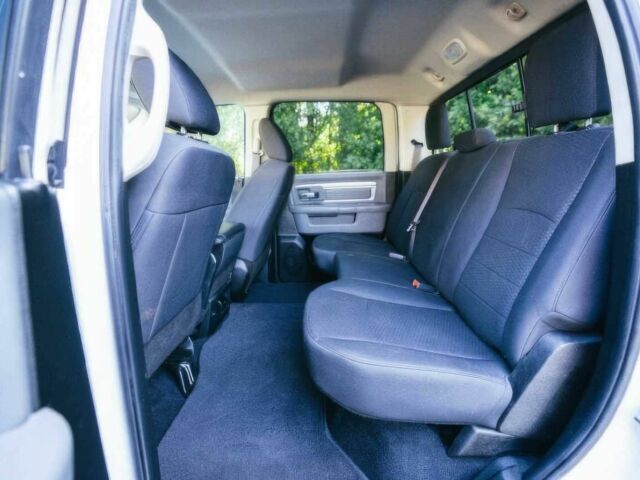 Белый Ram 1500, объемом двигателя 5.7 л и пробегом 32 тыс. км за 9400 $, фото 10 на Automoto.ua