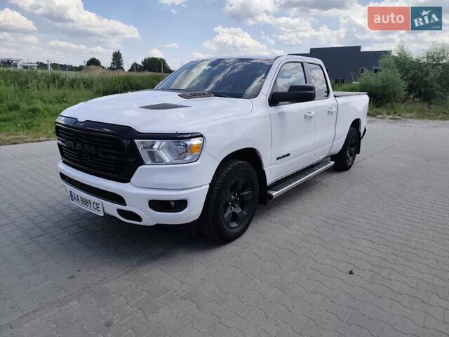 Ram 1500 2020 у Києві на Automoto.ua Білий Ram 1500, об'ємом двигуна 5.65 л та пробігом 190 тис. км за 39900 $, фото 2 на Automoto.ua