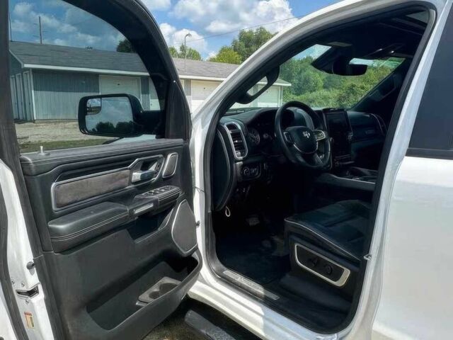 Белый Ram 1500, объемом двигателя 5.7 л и пробегом 35 тыс. км за 9700 $, фото 13 на Automoto.ua