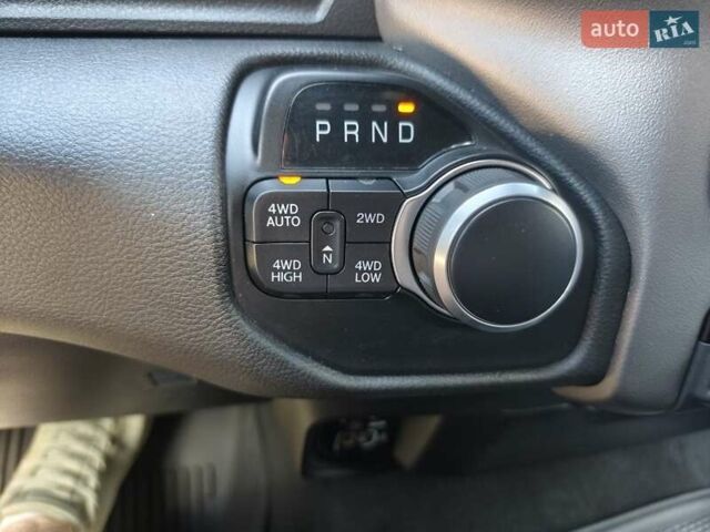 Ram 1500 2020 у Києві на Automoto.ua Білий Ram 1500, об'ємом двигуна 5.65 л та пробігом 190 тис. км за 39900 $, фото 16 на Automoto.ua