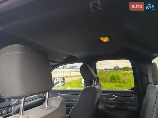 Ram 1500 2020 у Києві на Automoto.ua Білий Ram 1500, об'ємом двигуна 5.65 л та пробігом 190 тис. км за 39900 $, фото 21 на Automoto.ua