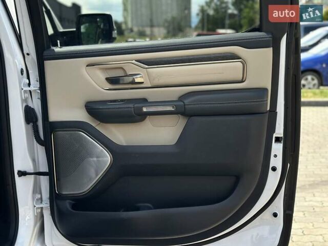 Белый Ram 1500, объемом двигателя 2.99 л и пробегом 93 тыс. км за 63000 $, фото 17 на Automoto.ua