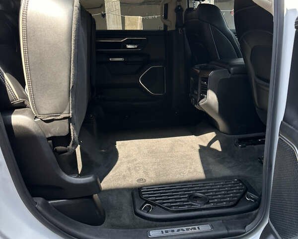 Белый Ram 1500, объемом двигателя 2.99 л и пробегом 122 тыс. км за 70000 $, фото 28 на Automoto.ua