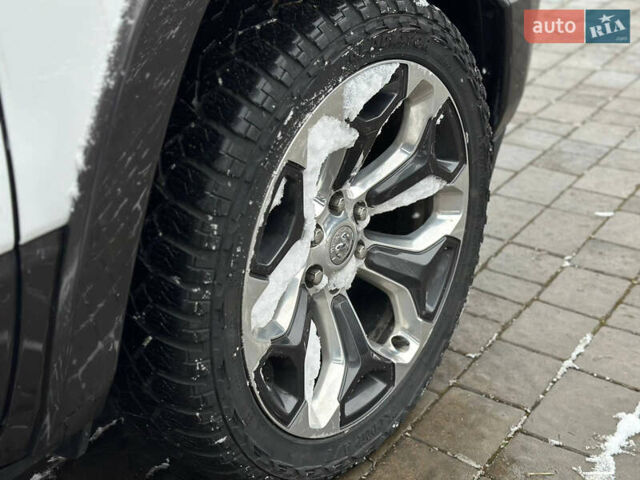 Білий Ram 1500, об'ємом двигуна 2.99 л та пробігом 94 тис. км за 57500 $, фото 8 на Automoto.ua