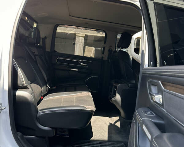 Белый Ram 1500, объемом двигателя 2.99 л и пробегом 122 тыс. км за 70000 $, фото 29 на Automoto.ua