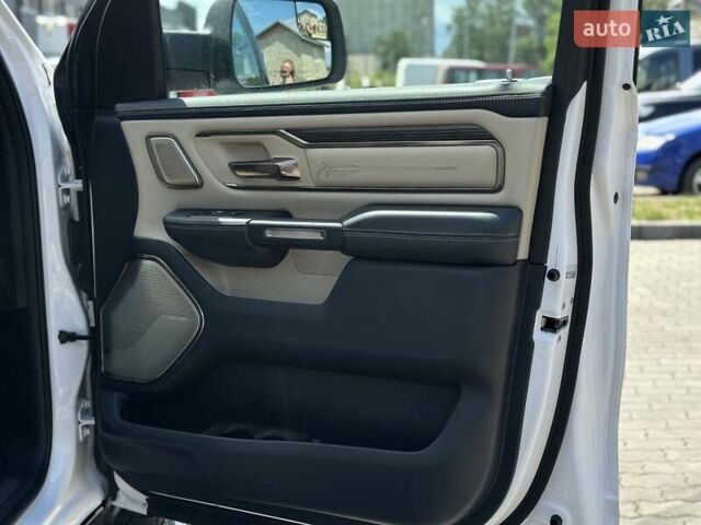 Белый Ram 1500, объемом двигателя 2.99 л и пробегом 93 тыс. км за 63000 $, фото 28 на Automoto.ua