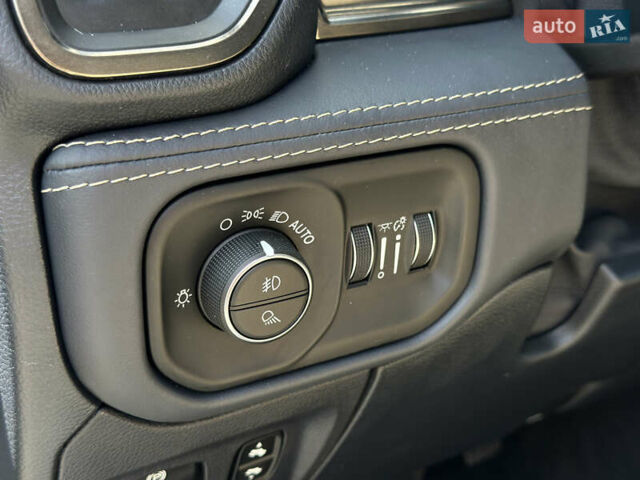 Білий Ram 1500, об'ємом двигуна 2.99 л та пробігом 93 тис. км за 71000 $, фото 34 на Automoto.ua