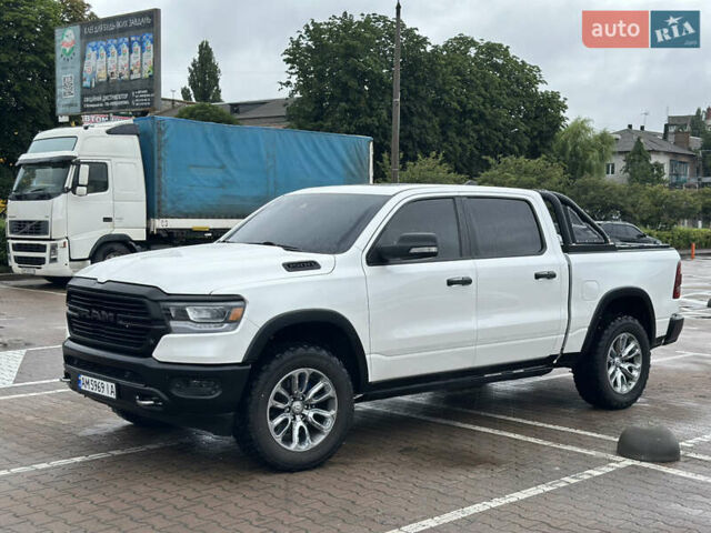 Белый Ram 1500, объемом двигателя 2.99 л и пробегом 122 тыс. км за 70000 $, фото 8 на Automoto.ua