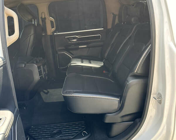 Белый Ram 1500, объемом двигателя 2.99 л и пробегом 122 тыс. км за 70000 $, фото 31 на Automoto.ua