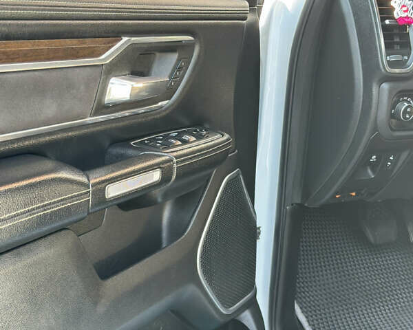 Белый Ram 1500, объемом двигателя 2.99 л и пробегом 122 тыс. км за 70000 $, фото 34 на Automoto.ua